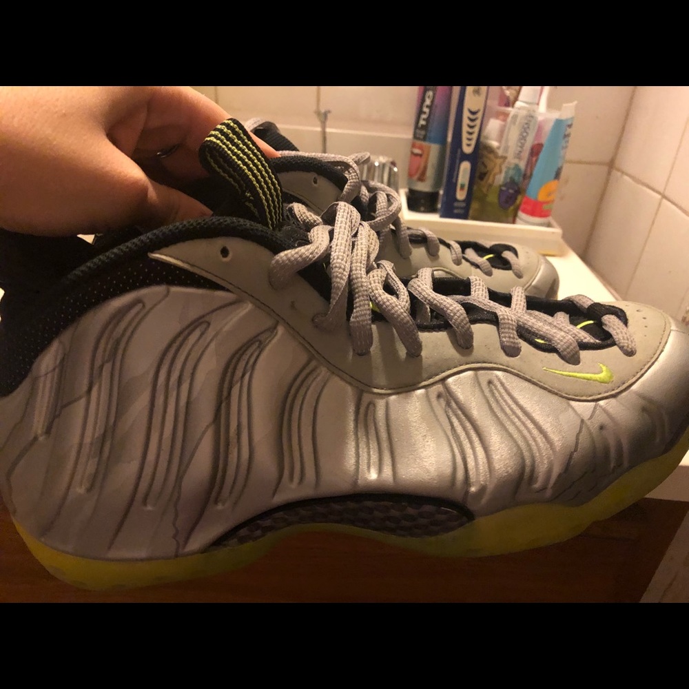 Foam posites sliver